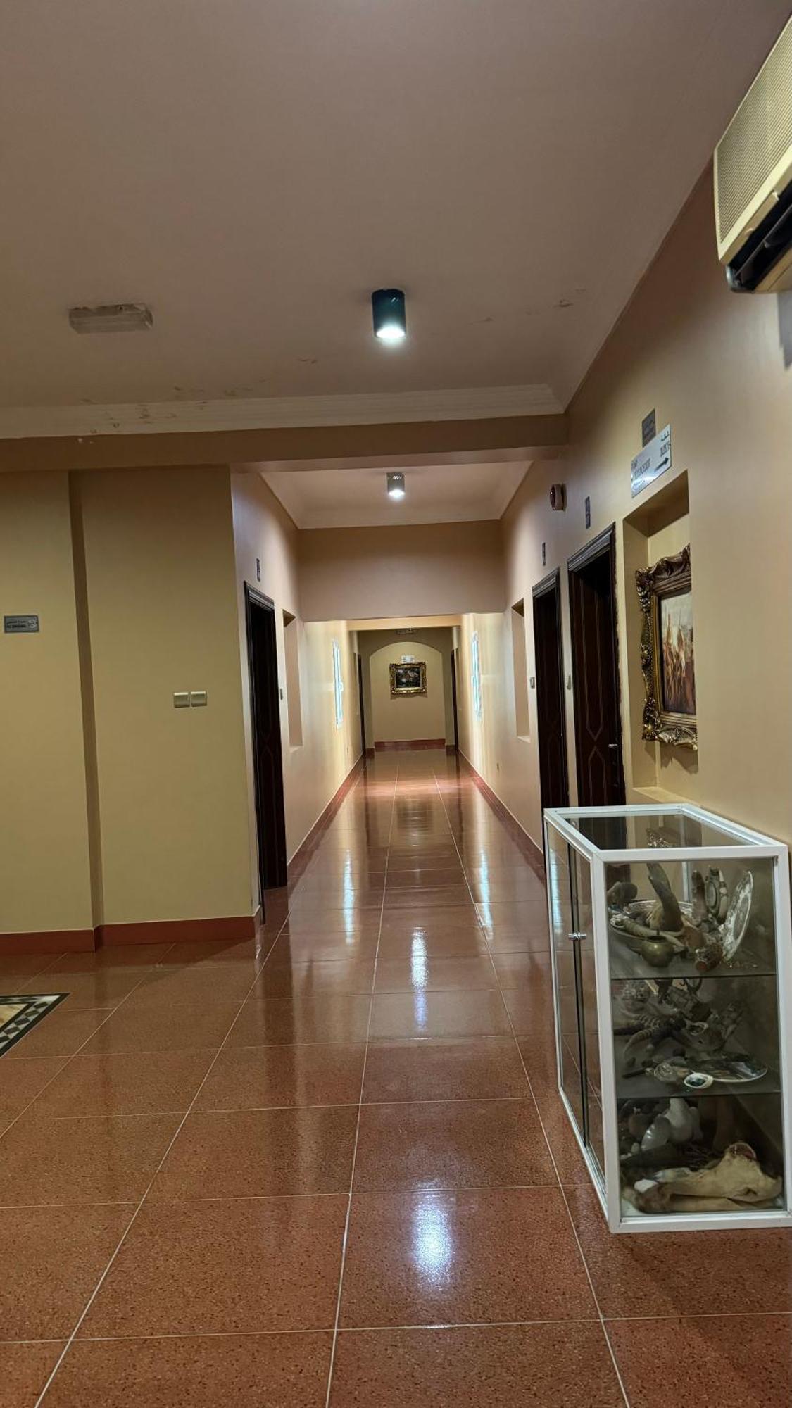 Gulf Crown Hotel Apartment Seeb Dış mekan fotoğraf